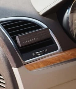 Rituals Life Is A Journey Lotus & White Tea Karma Car Perfume Raumduft -Optimal Kosmetik Geschäft 8719134153804 visual