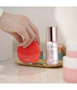 FOREO LUNA™ 4 Mini Coral Gesichtsbürste -Optimal Kosmetik Geschäft foreo lunatm 4 mini coral gesichtsbuerste 1 stk 7350120791320 visual3
