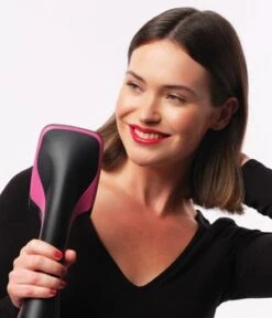 REVLON Salon One-Step Warmluftbürste 7 REVLON Salon One-Step Warmluftbürste -Optimal Kosmetik Geschäft revlon salon one step warmluftbuerste 1 stk 0761318352129 visual3