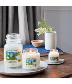 Yankee Candle Clean Cotton Housewarmer Duftkerze -Optimal Kosmetik Geschäft yankee candle clean cotton housewarmer duftkerze 0 623 kg 5038580000108 visual